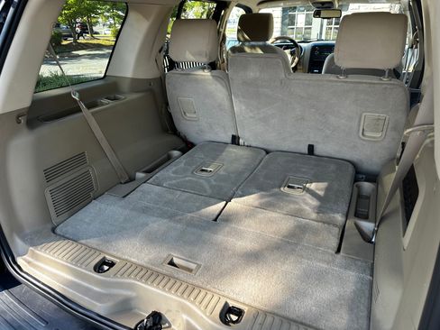 Used 2008 Ford Explorer XLT image 31