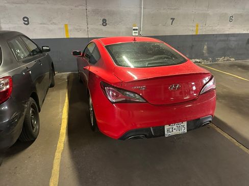 Used 2015 Hyundai Genesis 3.8 RWD image 5