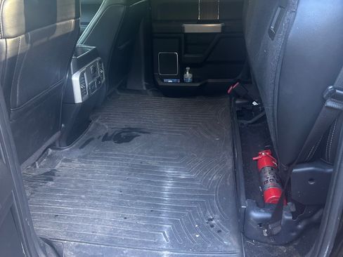 Used 2017 Ford F150 Lariat w/ Equipment Group 502A Luxury image 13