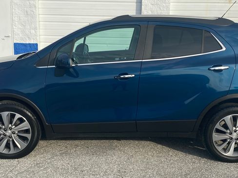 Used 2020 Buick Encore Preferred image 2