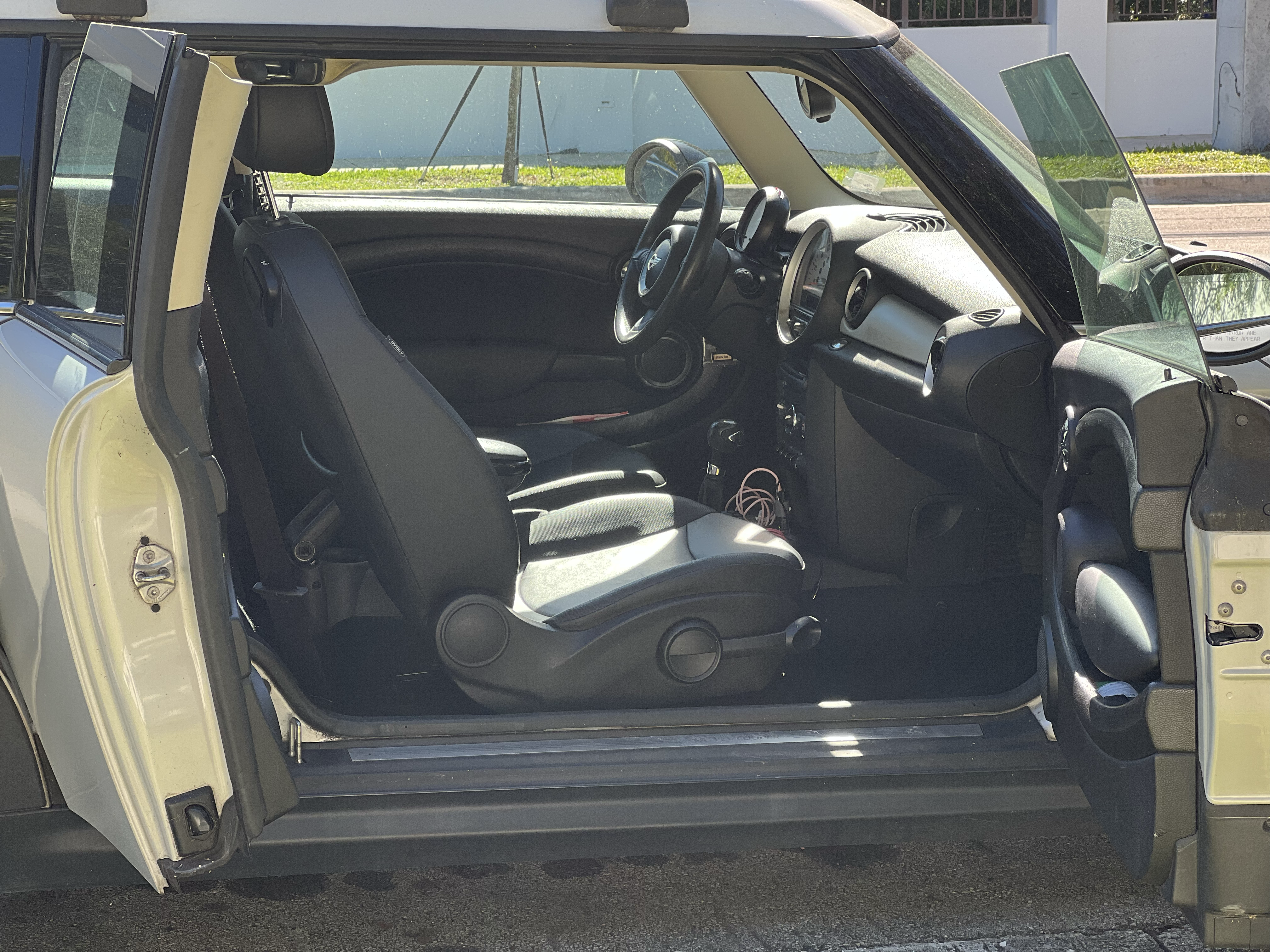 Used 2013 MINI Cooper Clubman FWD image 16