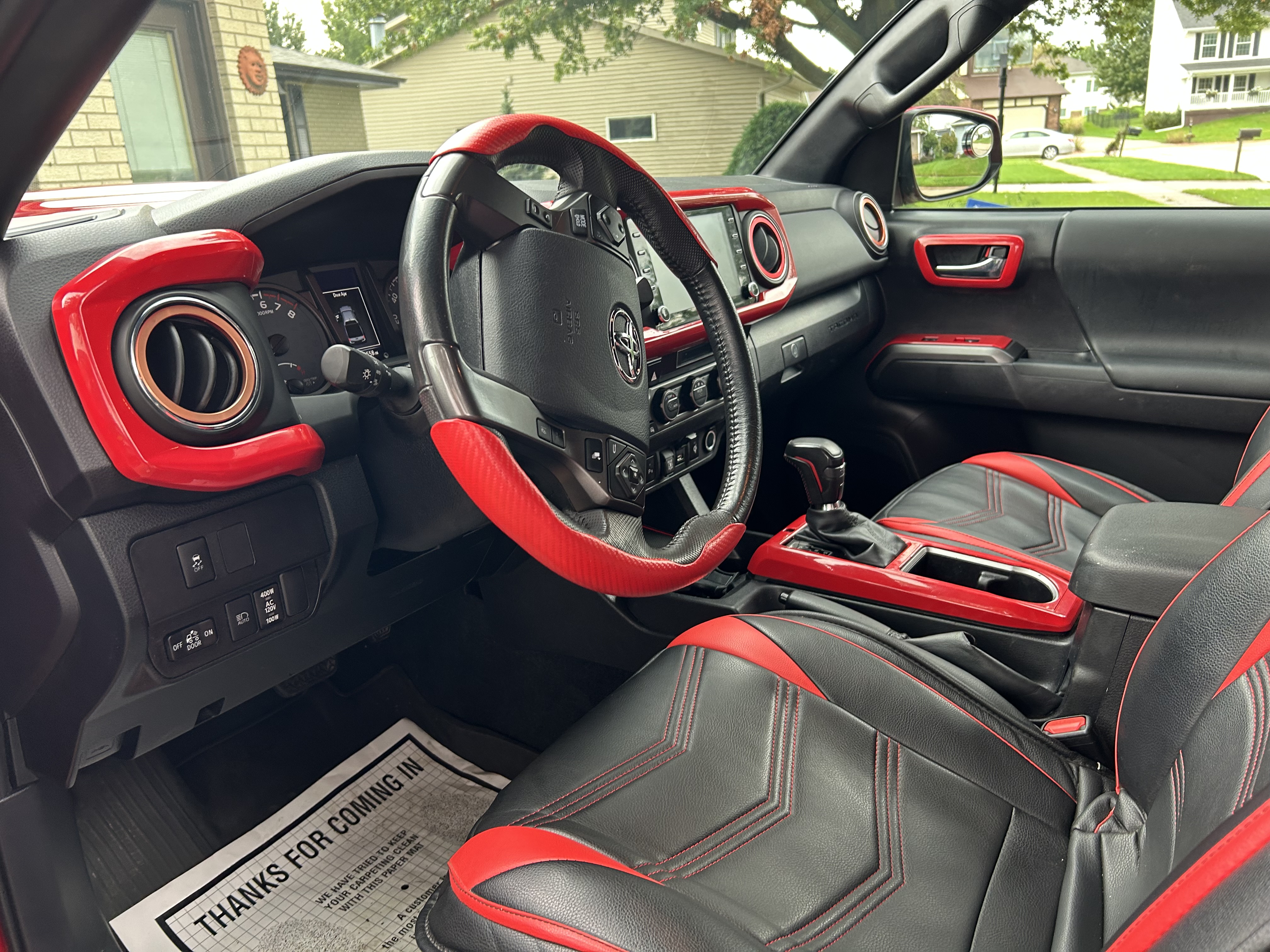 Used 2023 Toyota Tacoma TRD Sport w/ Technology Package AWD/4WD image 2