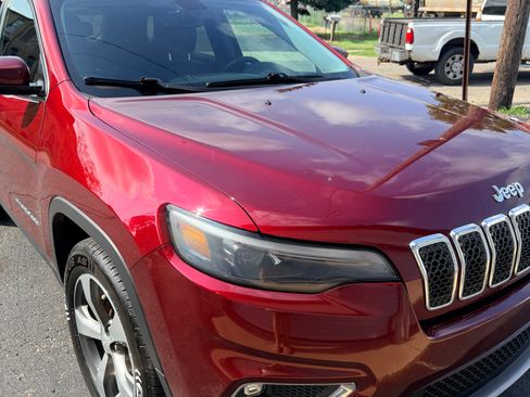 Used 2019 Jeep Cherokee Limited AWD/4WD image 1