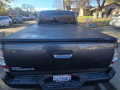 Used 2009 Toyota Tacoma 2WD Regular Cab image 12