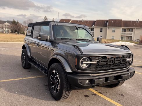 Used 2023 Ford Bronco Outer Banks AWD/4WD image 5