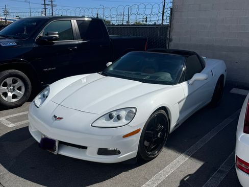 Used 2008 Chevrolet Corvette Coupe w/ Preferred Equipment Group RWD image 15