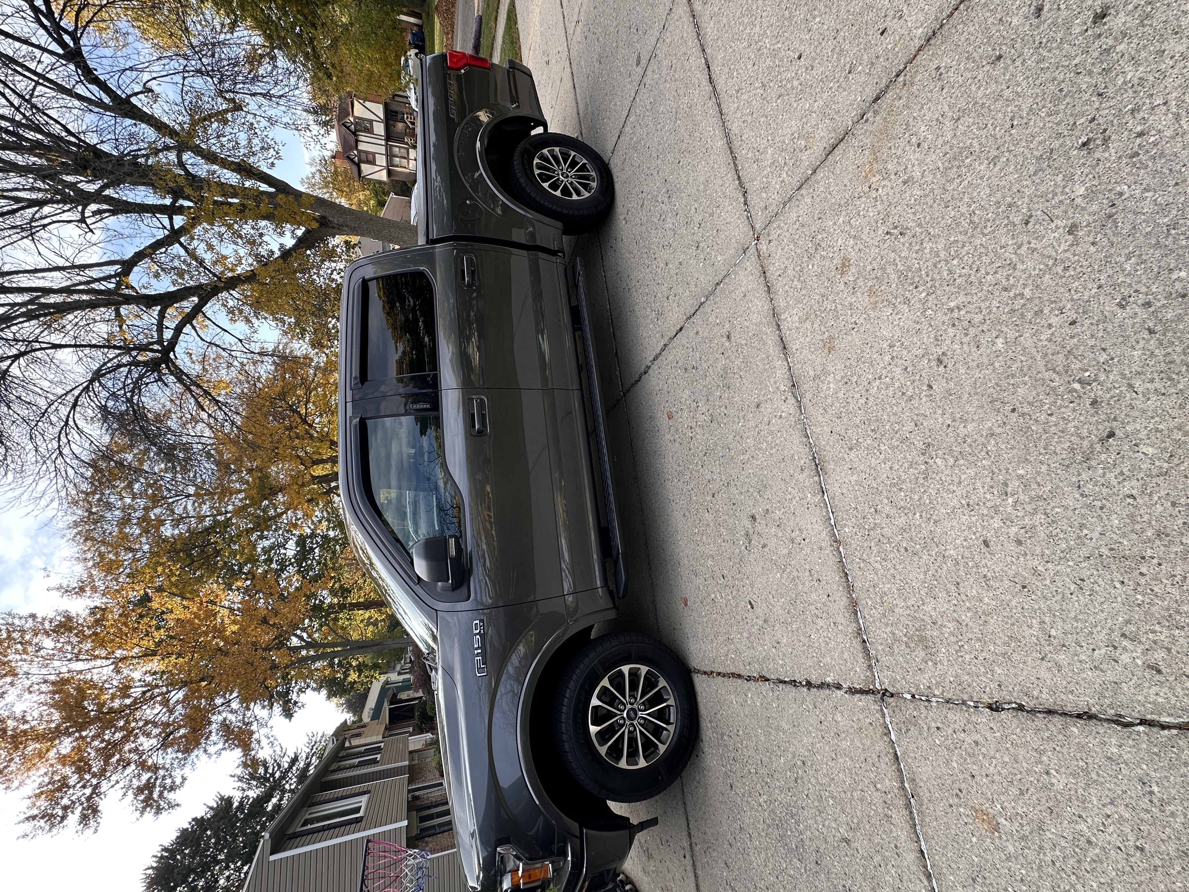 Used 2018 Ford F150 XLT w/ Equipment Group 302A Luxury AWD/4WD image 6