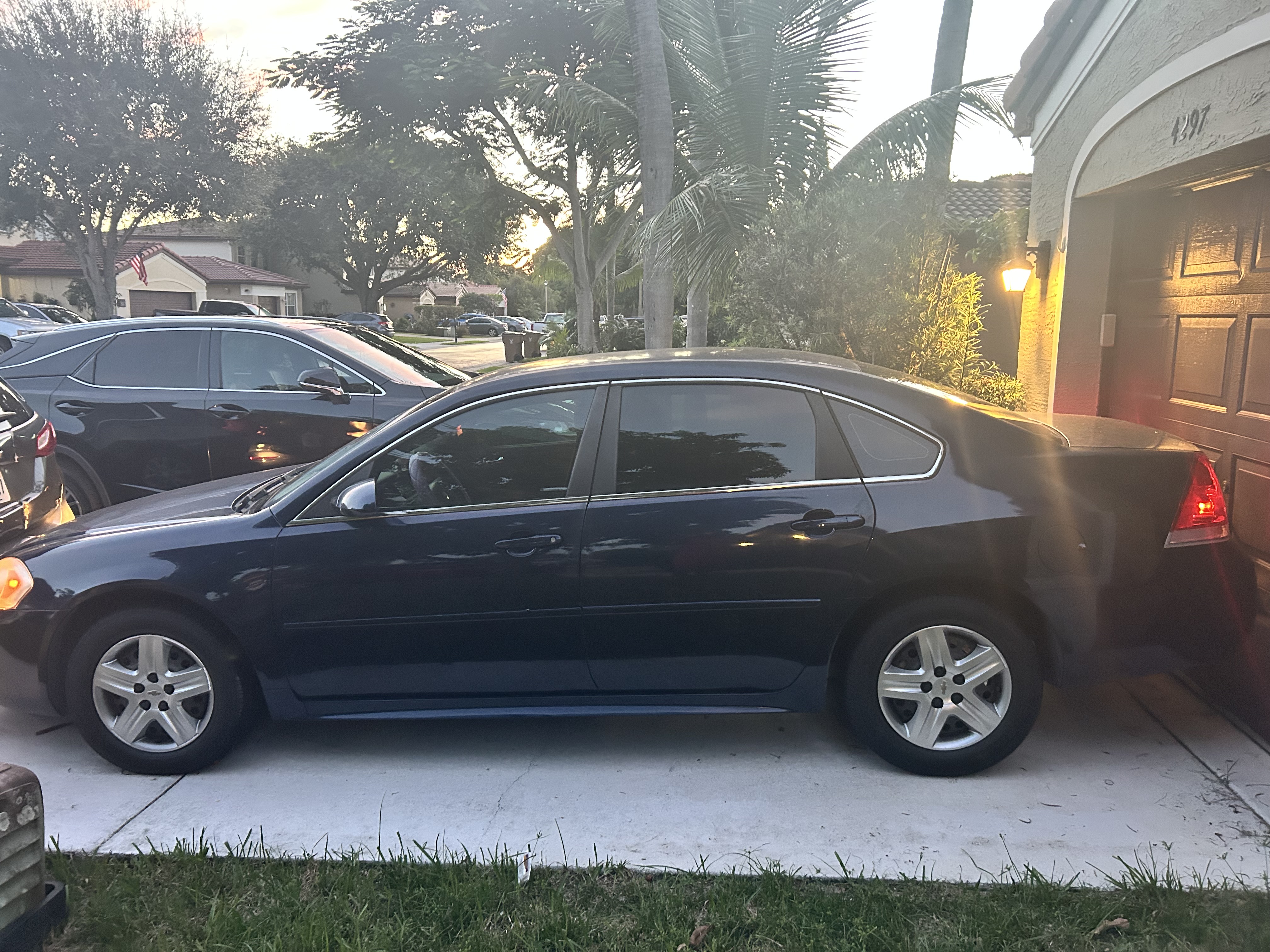 Used 2011 Chevrolet Impala LS FWD image 5