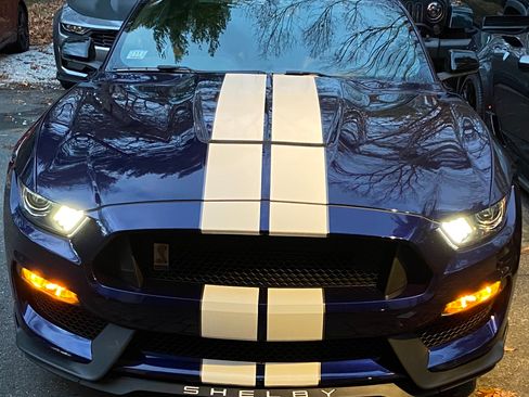Used 2020 Ford Mustang Shelby GT350 w/ Technology Package RWD image 2