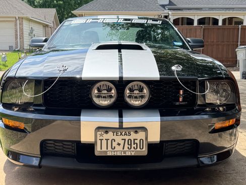 Used 2007 Ford Mustang GT Premium RWD image 4