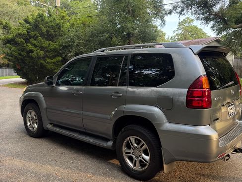 Used 2005 Lexus GX 470 w/ Sport Pkg AWD/4WD image 9