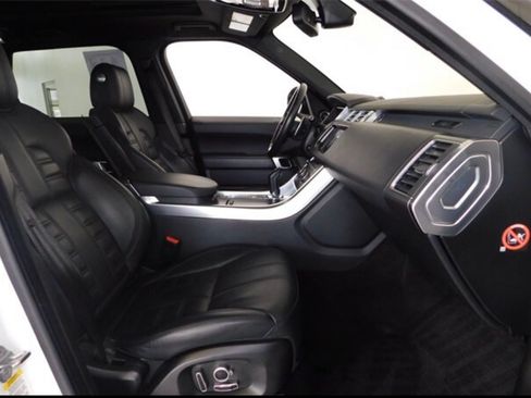 Used 2016 Land Rover Range Rover Sport HSE image 14