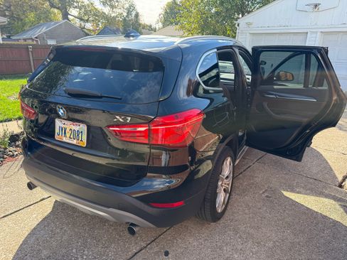 Used 2017 BMW X1 xDrive28i image 11