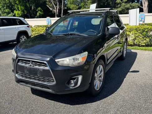 Used 2015 Mitsubishi Outlander Sport SE FWD image 2