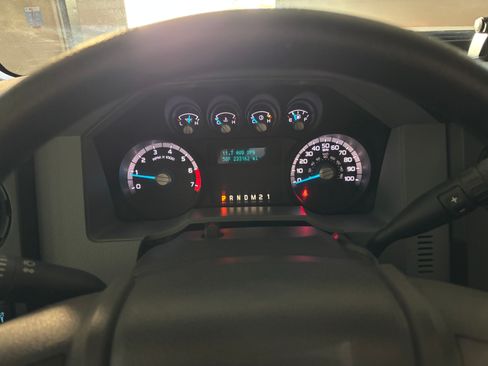 Used 2016 Ford F250 XL w/ XL Appearance Package image 30