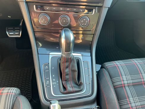 Used 2016 Volkswagen GTI S image 27