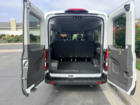 Used 2024 Ford Transit 350 XLT RWD image 8