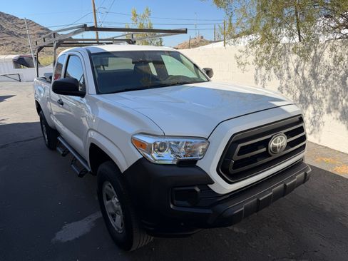 Used 2022 Toyota Tacoma SR RWD image 6