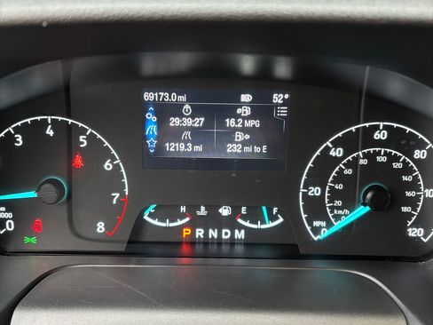 Used 2022 Ford Transit 350 XLT image 14