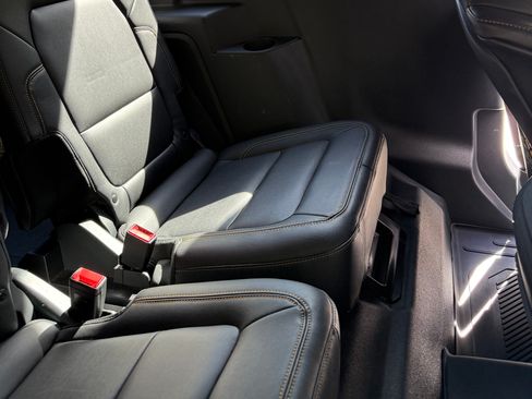 Used 2023 Ford Bronco Badlands image 25