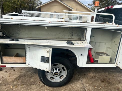 Used 2016 Chevrolet Silverado 2500 W/T w/ WT Fleet Convenience Package image 9