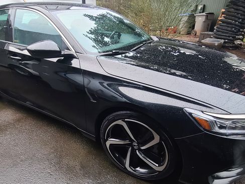 Used 2019 Honda Accord Sport image 5