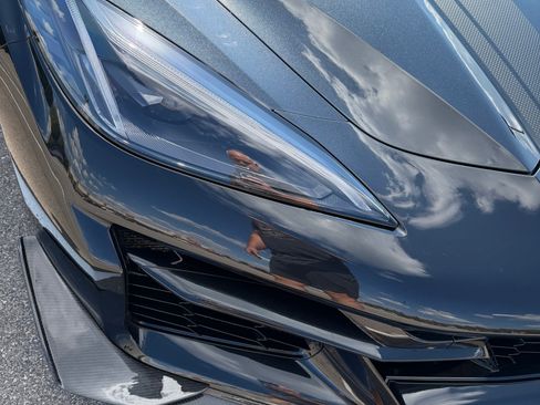 Used 2024 Chevrolet Corvette Z06 image 8