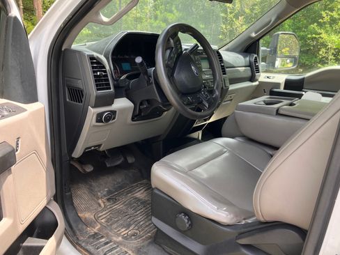 Used 2019 Ford F350 XL w/ XL Value Package RWD image 5