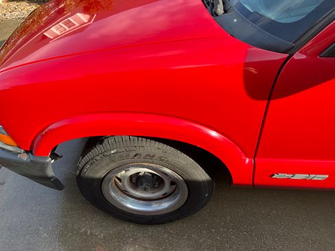 Used 2001 Chevrolet S10 Pickup 2WD Extended Cab image 14