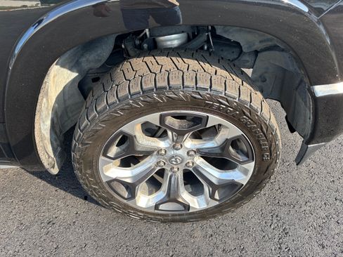Used 2023 RAM 1500 Limited AWD/4WD image 8