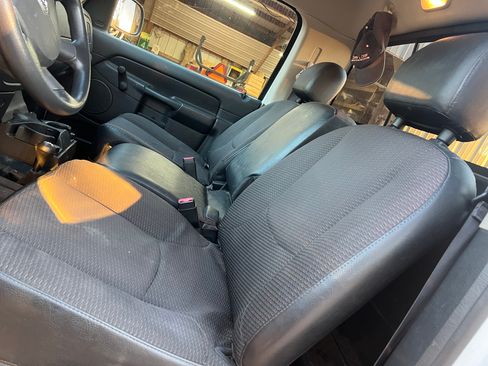 Used 2005 Dodge Ram 2500 Truck ST w/ Trailer Tow Group image 11