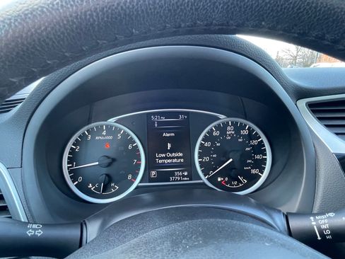 Used 2018 Nissan Sentra SV image 13