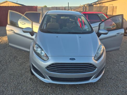 Used 2019 Ford Fiesta SE image 11