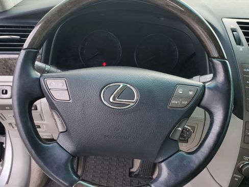 Used 2007 Lexus LS 460 L image 11