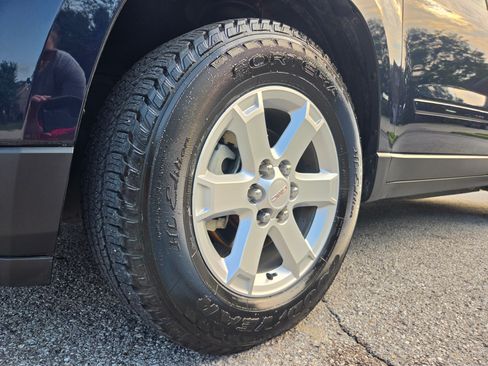 Used 2016 GMC Acadia SLE FWD image 13