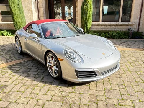 Used 2017 Porsche 911 Carrera S image 1