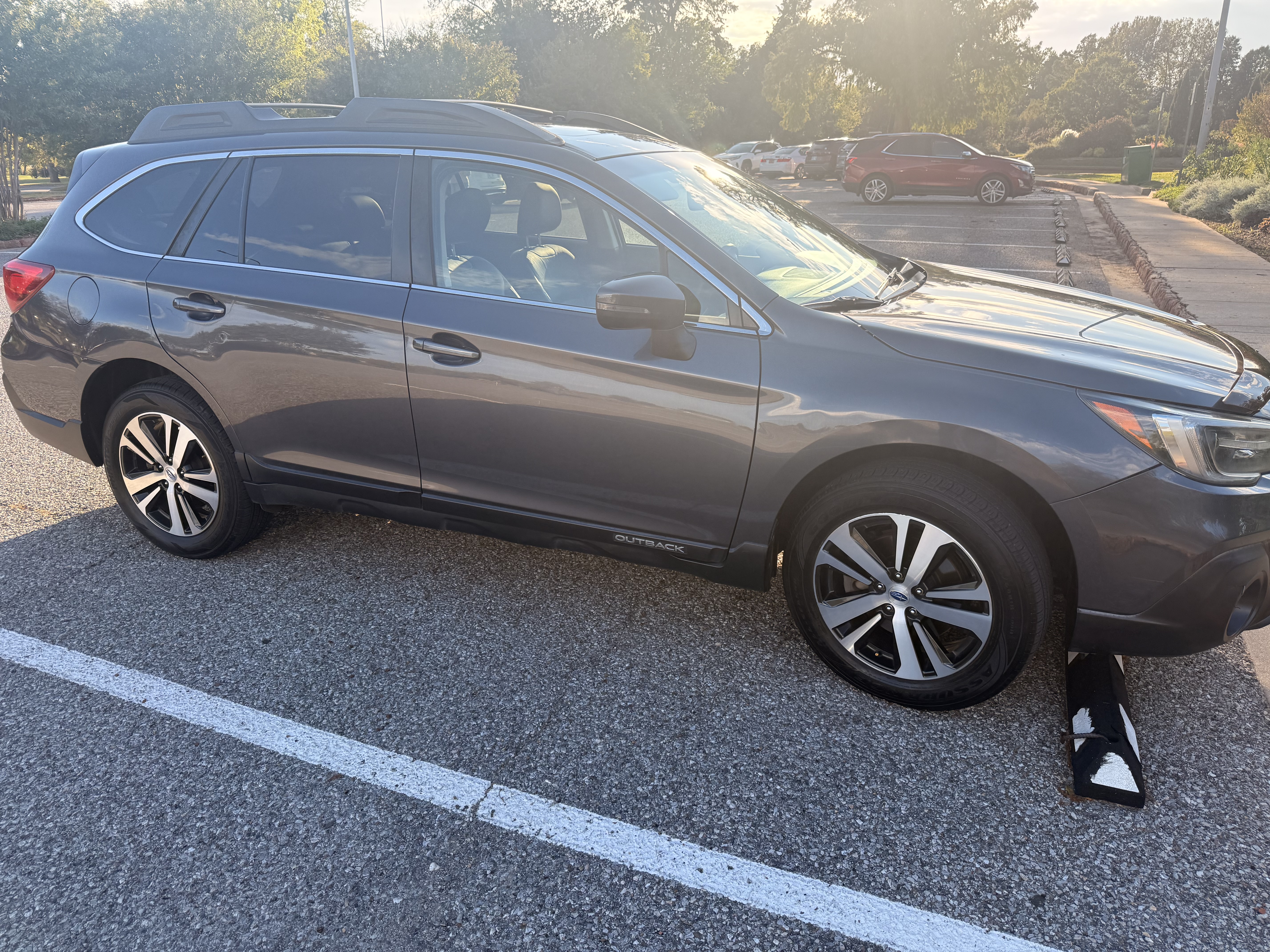 Used 2019 Subaru Outback 2.5i Limited AWD/4WD image 1