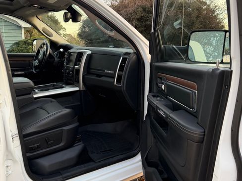 Used 2017 RAM 2500 Laramie w/ Sport Appearance Group image 16