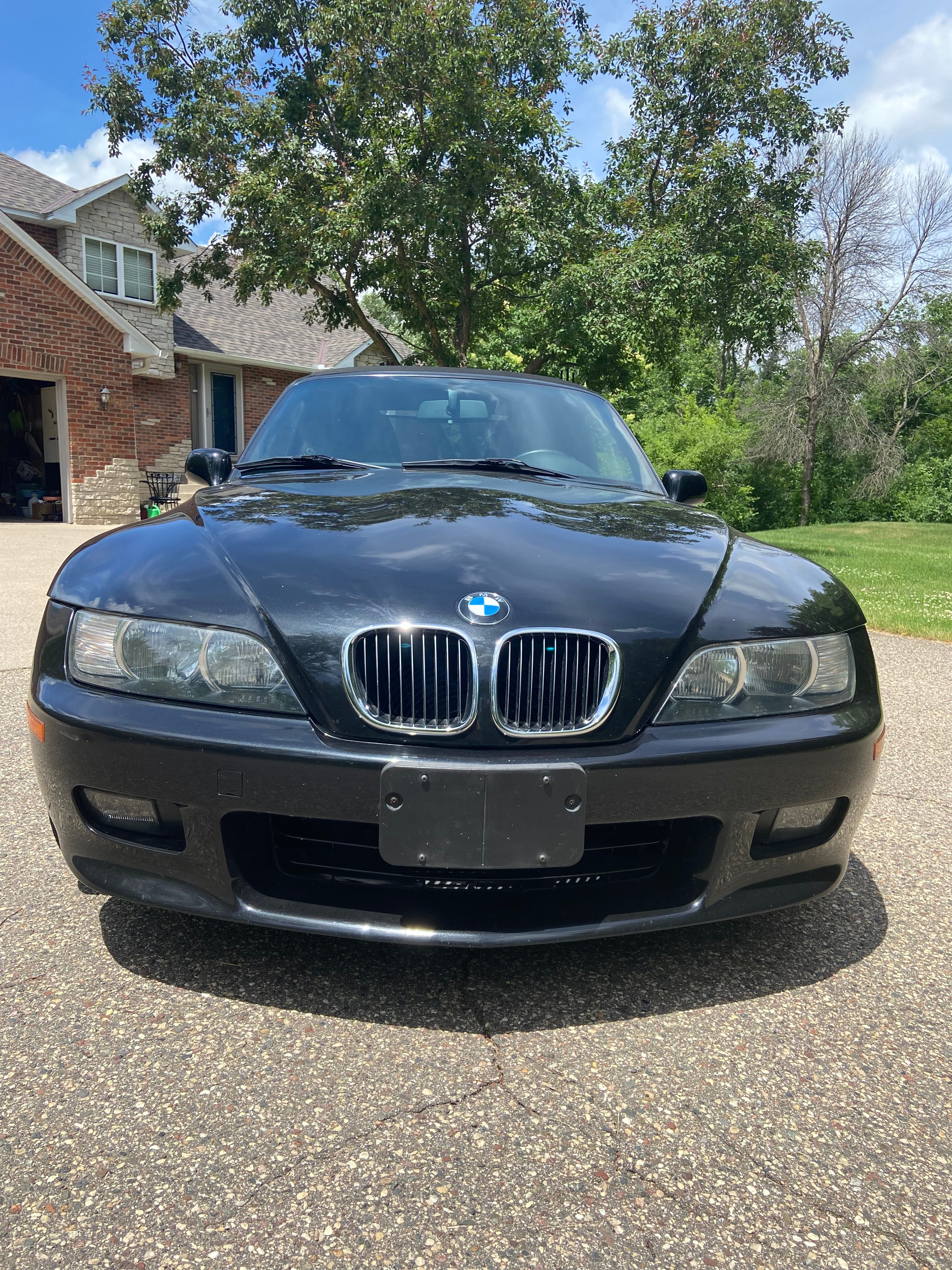 Used 2002 BMW Z3 3.0i RWD image 1