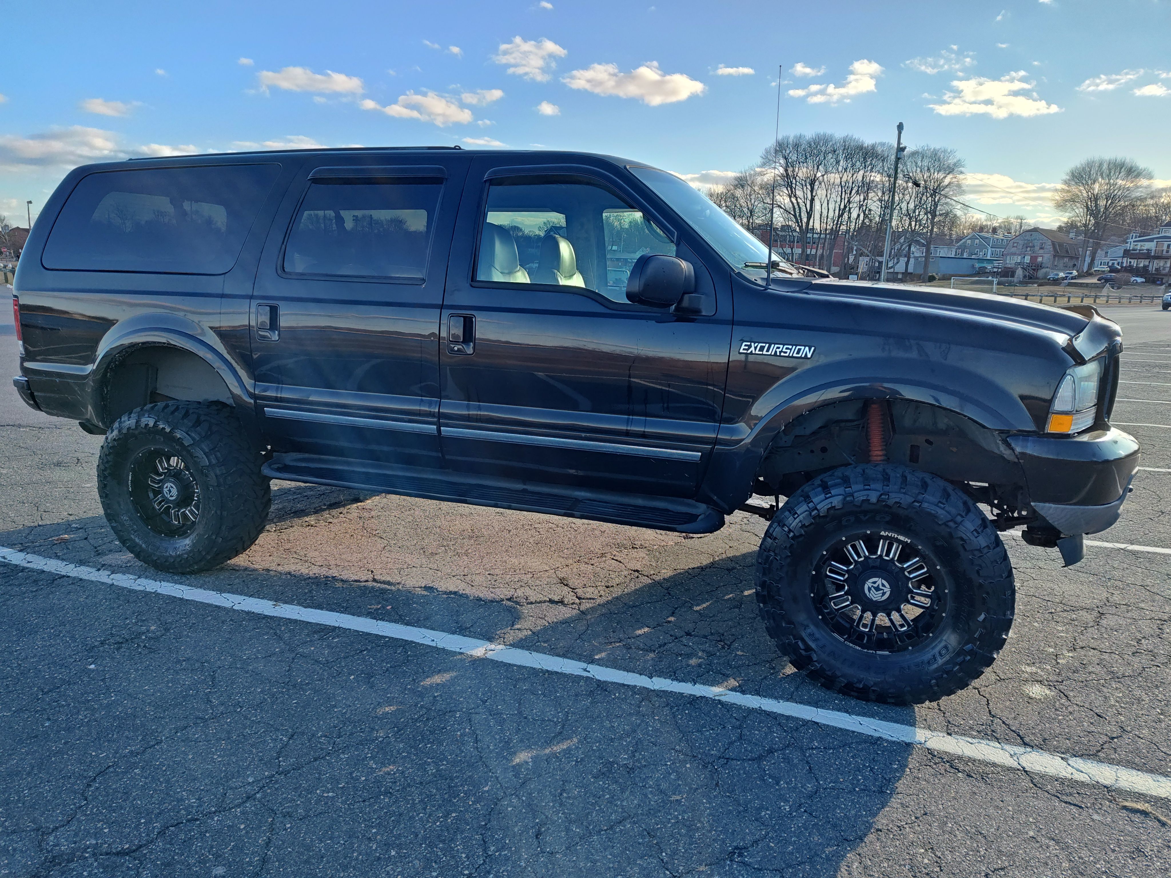 Used 2001 Ford Excursion Limited AWD/4WD image 8