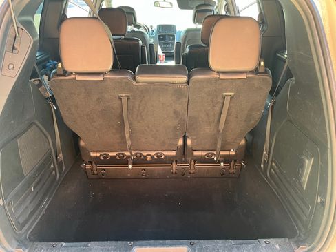 Used 2013 Dodge Grand Caravan R/T w/ Trailer Tow Group image 5