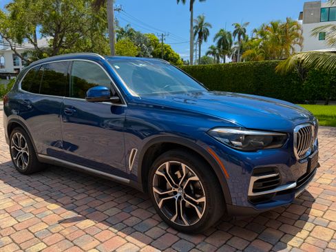 Used 2022 BMW X5 xDrive40i AWD/4WD image 2