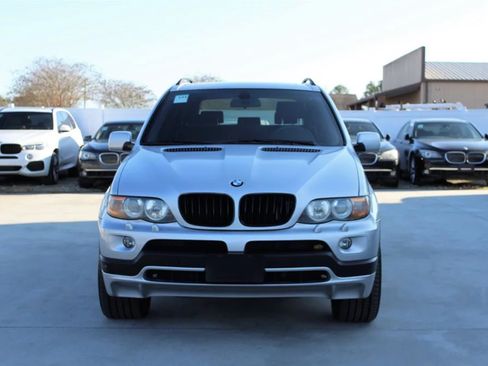 Used 2005 BMW X5 4.8is image 1