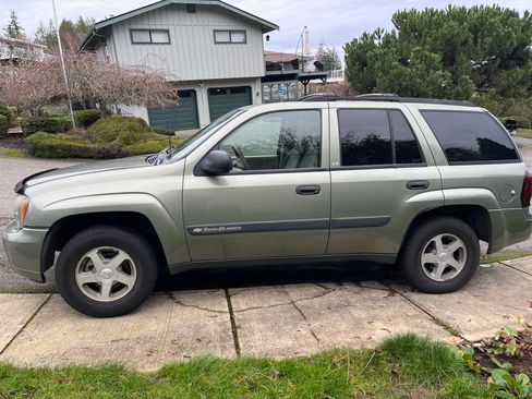 Used 2004 Chevrolet TrailBlazer LS w/ LS Preferred Equipment Group image 5