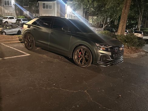 Used 2023 Audi SQ8 Prestige w/ Prestige Package image 6