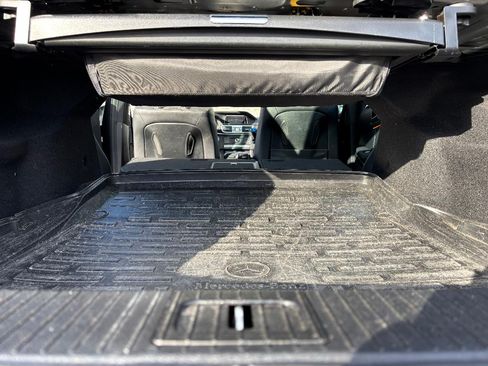 Used 2016 Mercedes-Benz E 400 4MATIC Sedan image 12