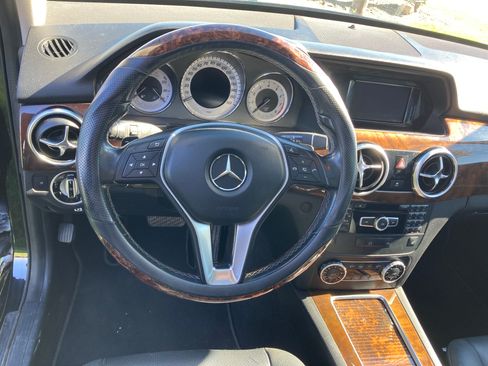 Used 2015 Mercedes-Benz GLK 350 2WD image 11