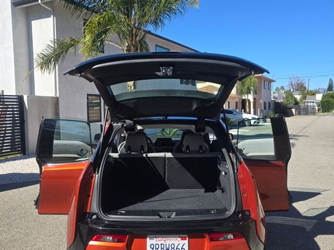 Used 2014 BMW i3 w/ Range Extender image 1