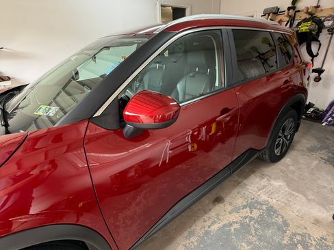 Used 2023 Nissan Rogue SV w/ SV Premium B Package image 14