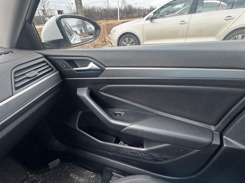 Used 2019 Volkswagen Jetta S w/ Driver Assistance Package image 5